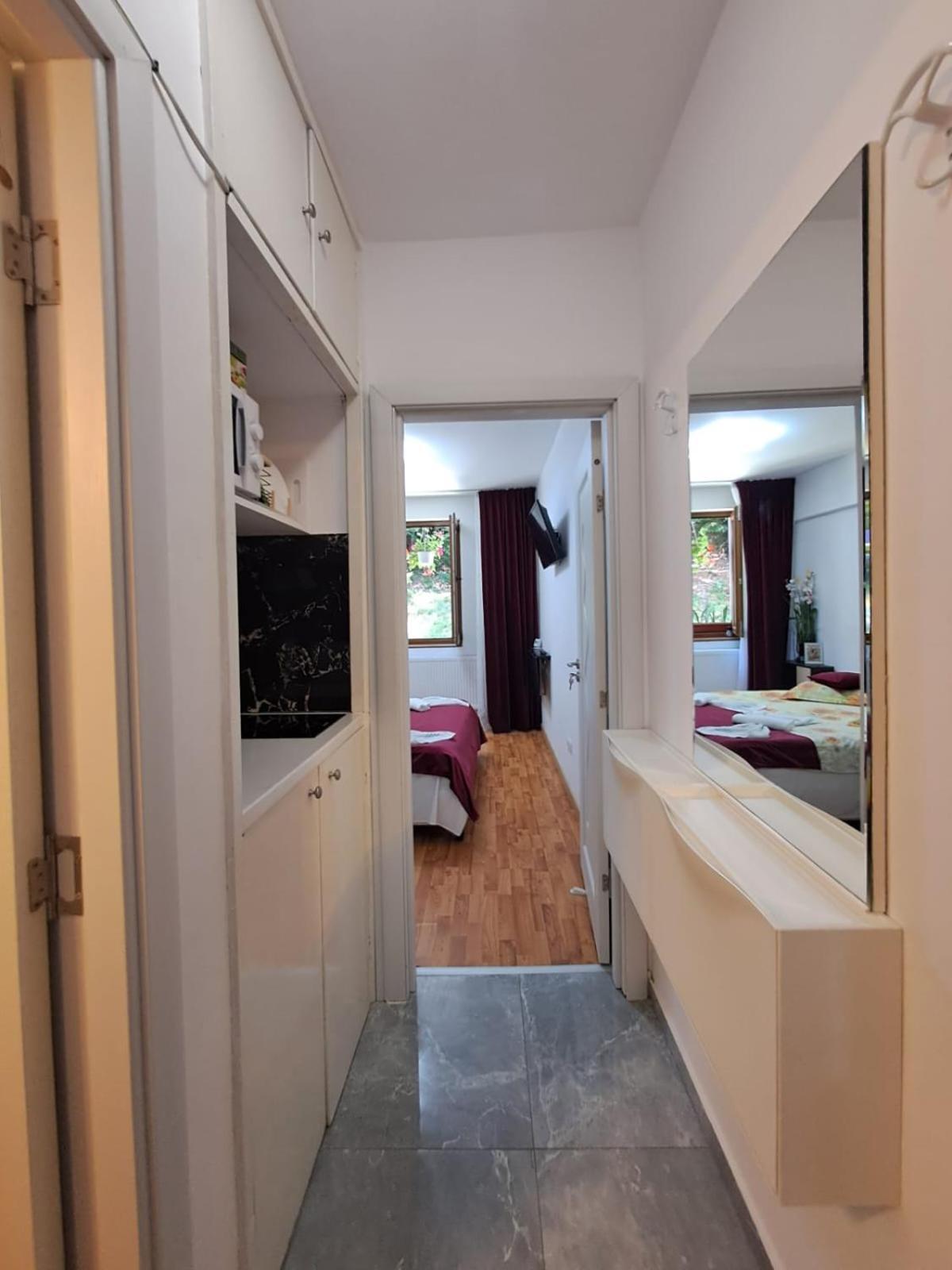 Garsoniera Flori - Sinaia Apartment Exterior photo